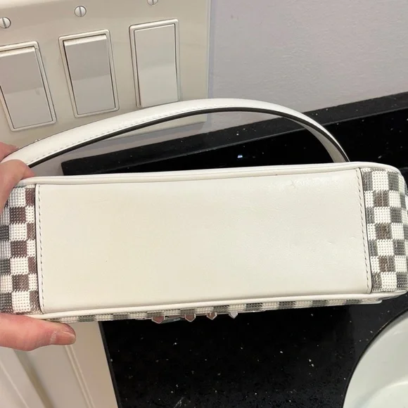 NWOT Michael Kors Sequin Silver and White Bag - Picture 5 of 16